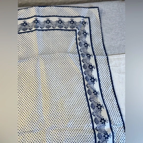 Vintage Anne Klein Silk Scarf Navy Blue Polka Dot Floral Lace Border 26" Square - Picture 4 of 14